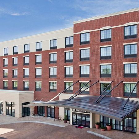 Hampton Inn & Suites Chapel Hill/Carrboro Buitenkant foto