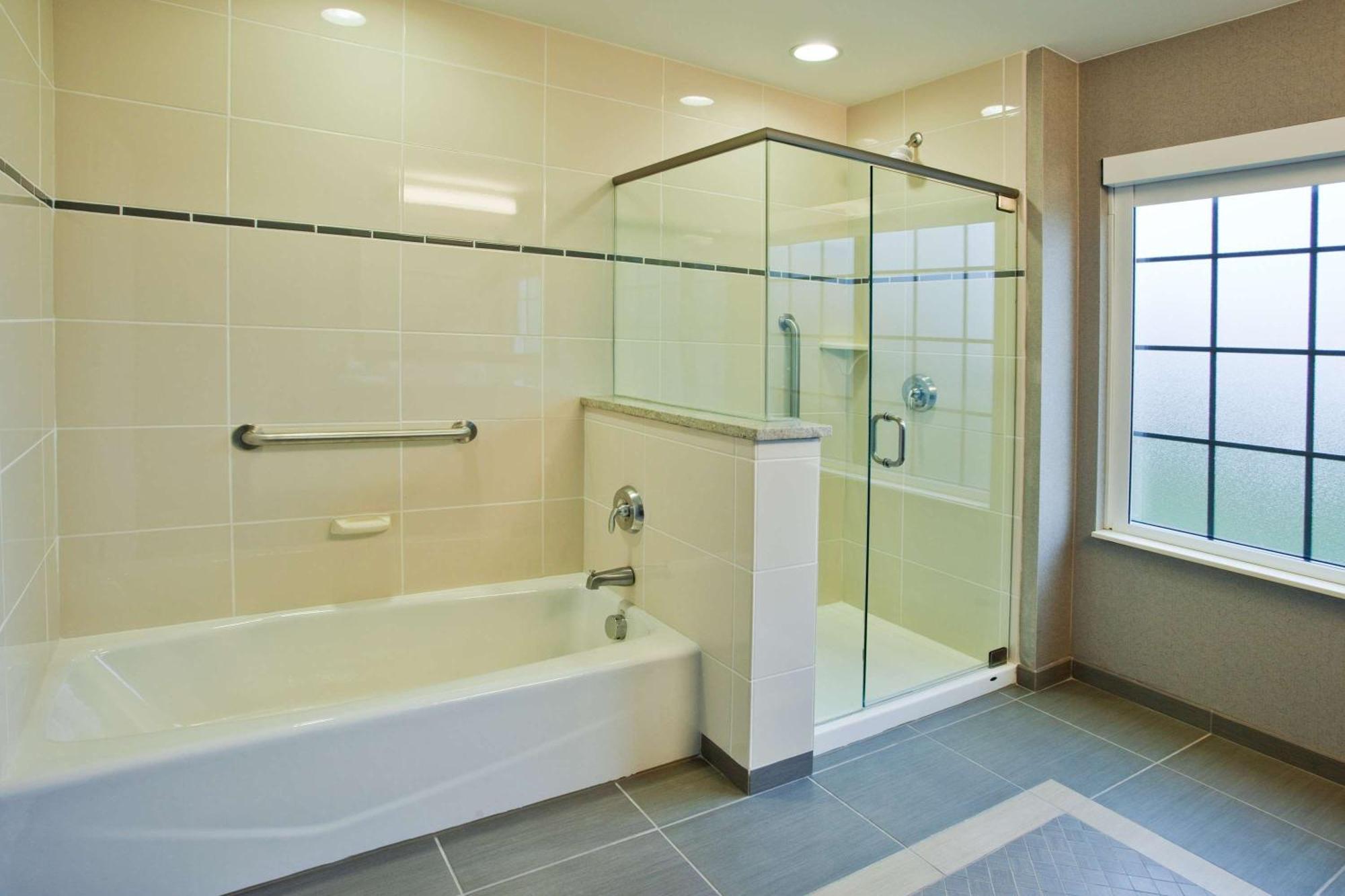 Hampton Inn & Suites Chapel Hill/Carrboro Buitenkant foto