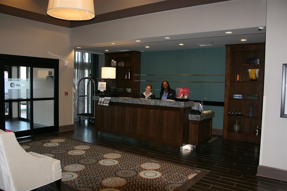 Hampton Inn & Suites Chapel Hill/Carrboro Buitenkant foto