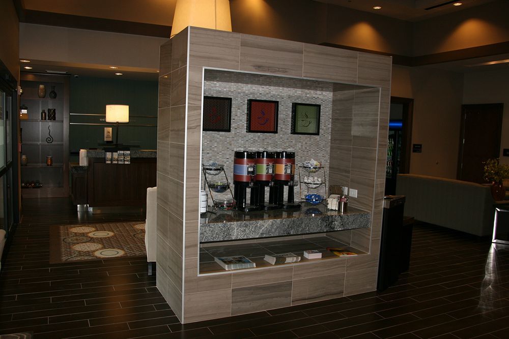 Hampton Inn & Suites Chapel Hill/Carrboro Buitenkant foto